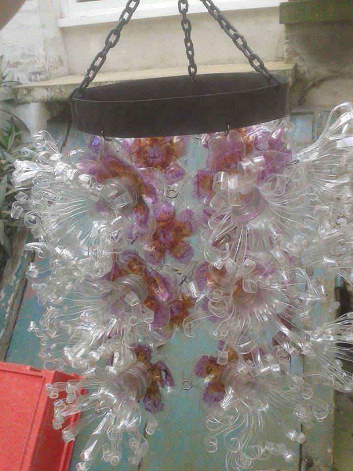 Lustre en bouteilles plastiques