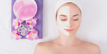 Le yoga facial : 4 exercices anti-rides