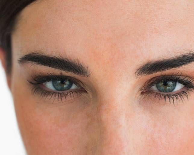 6 problèmes de sourcils et leurs solutions