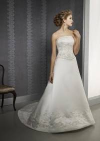 Choisir sa coiffure de mariage selon sa robe