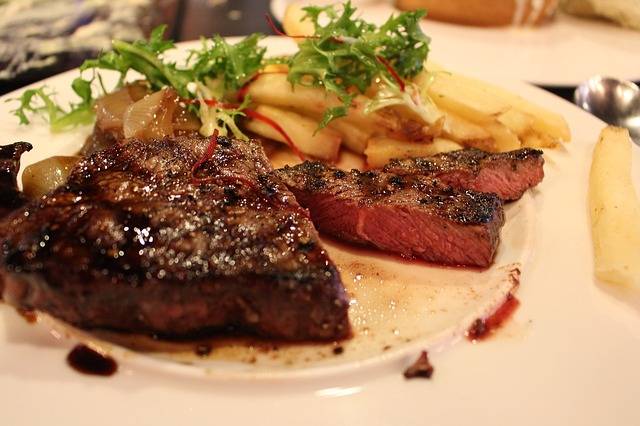 Réussir un steak grillé