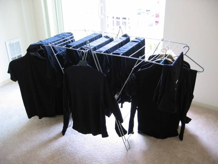 Conservez et ravivez la couleur du linge noir avec cet ingrédient qui vient de la cuisine