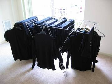 Conservez et ravivez la couleur du linge noir avec cet ingrédient qui vient de la cuisine