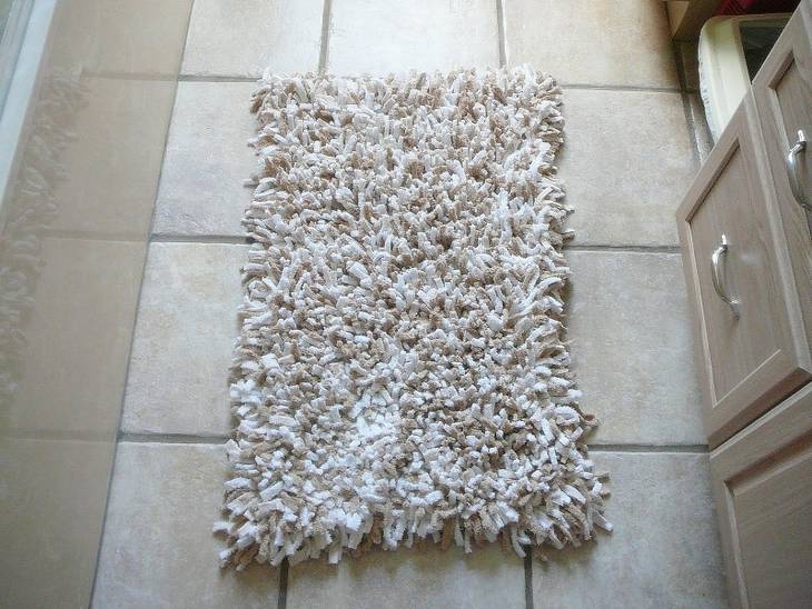 Tapis Boucherouite en chutes de tissus