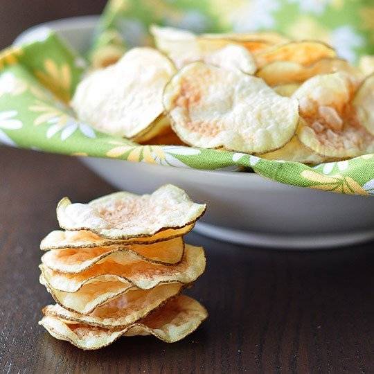 Des chips fait-maison avec zéro matières grasses
