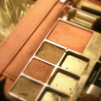 Réparer un maquillage poudre cassé