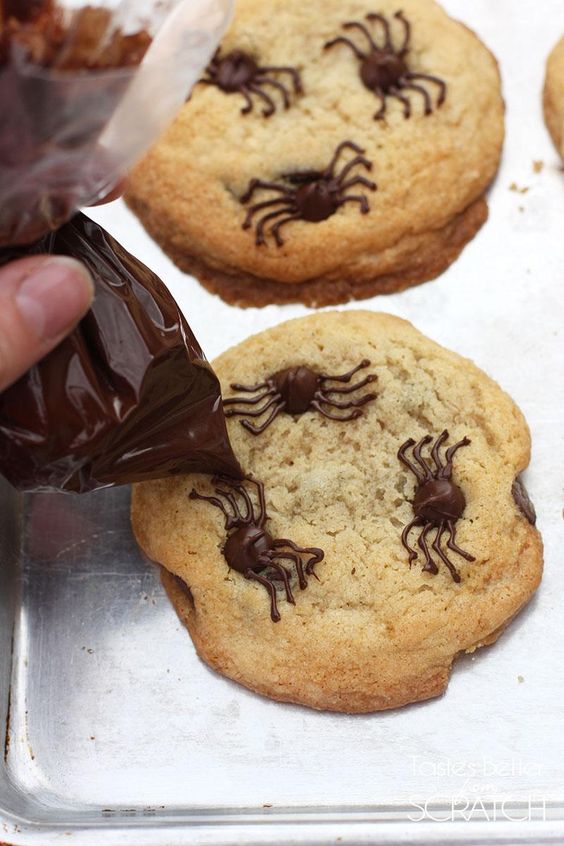 cookies rangés par les araignées