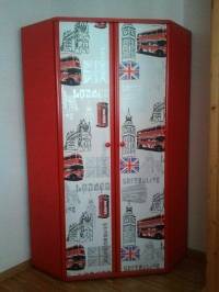 Relooking d'une armoire d'angle