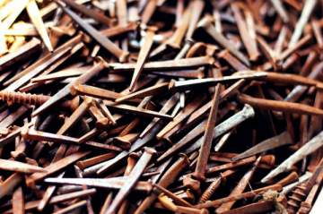 Astuce des clous rouillés pour le jardinage, est-elle vraie ?