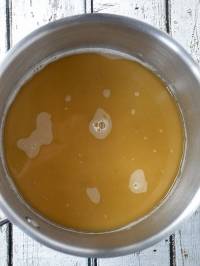 Transformer un savon de soin en nettoyant visage liquide