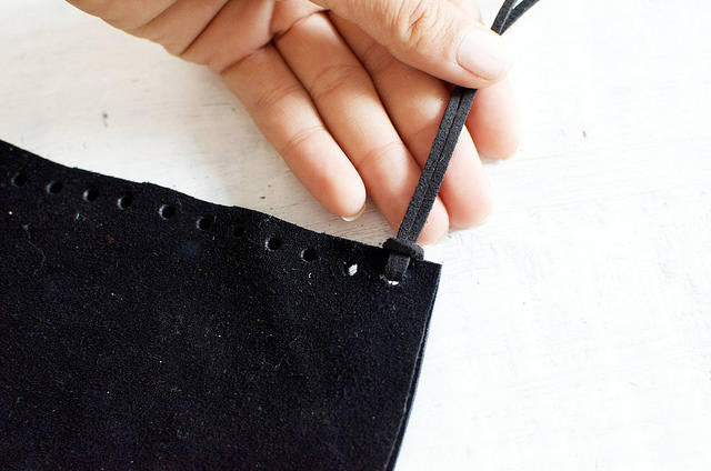 Pochette à franges en cuir