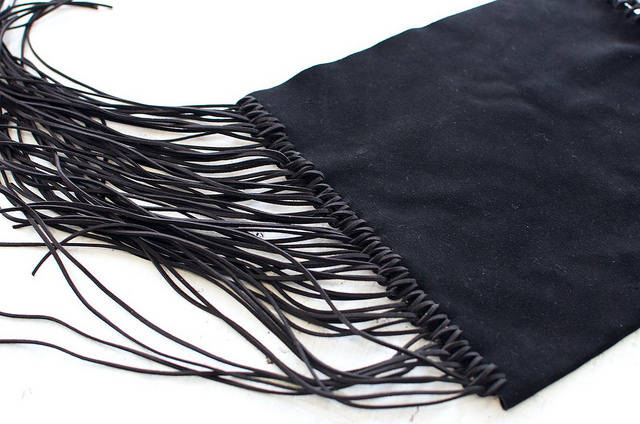 Pochette à franges en cuir