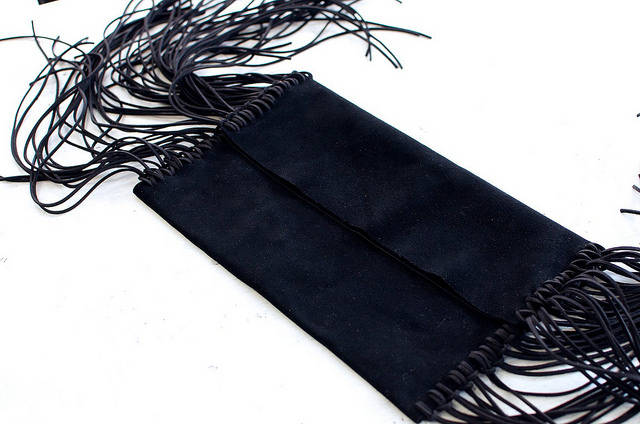 Pochette à franges en cuir