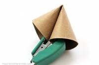 Mini couronnes de Noël en rouleaux de papier toilette