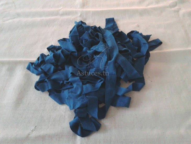 Fabriquer un pompon avec un t-shirt