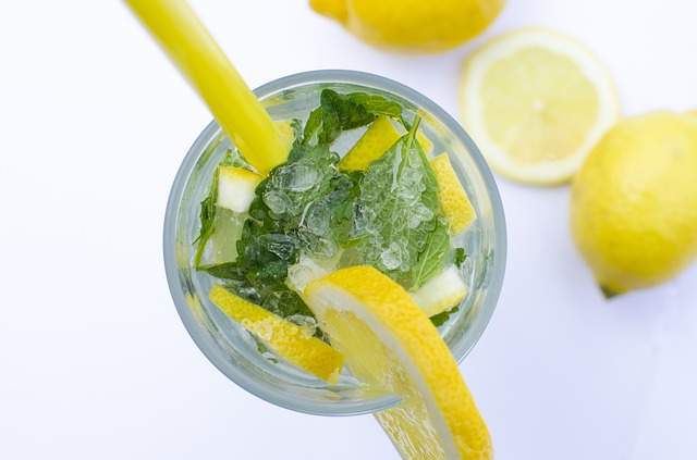 Avec ou sans alcool, voici comment faire un vrai mojito comme un barman