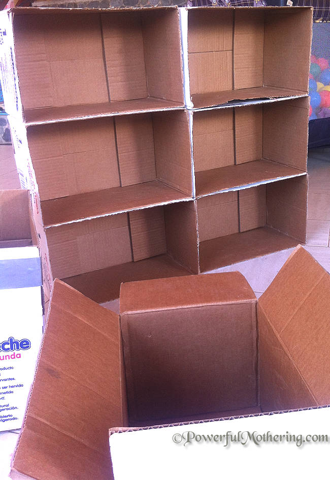 Meuble de rangement en carton