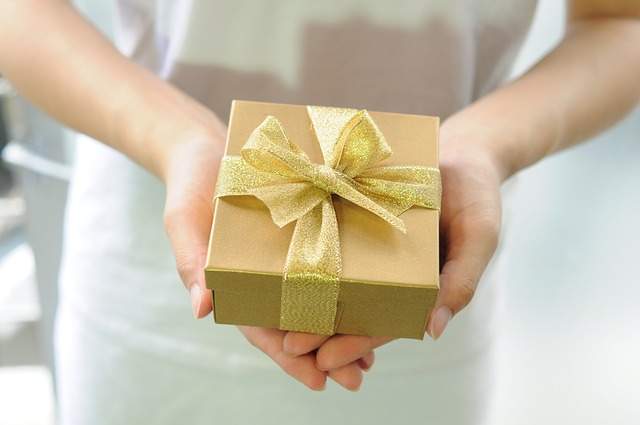 Offrir un cadeau unique et personnalisé quand on n'est pas habile de ses mains