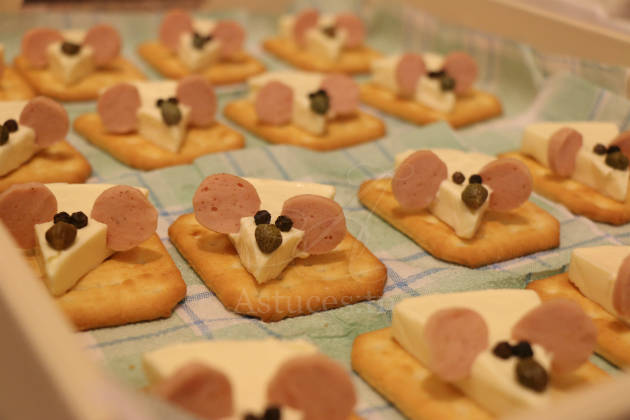 Souris sur biscuits salés