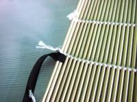 Transformer une natte de sushi en trousse pour pinceaux de maquillage