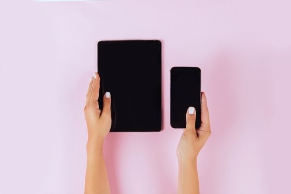 Tablette et téléphone