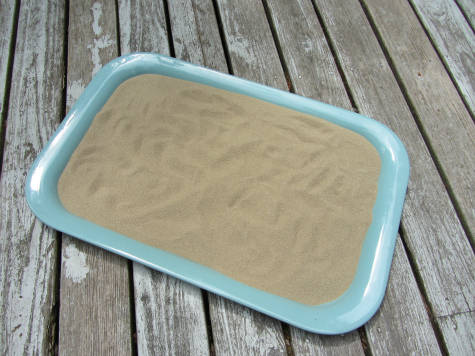 Mini bac à sable et ses verres de mer