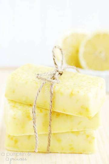 Savon au citron fait maison
