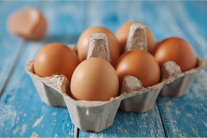 Ce qu'on risque si on mange un œuf périmé