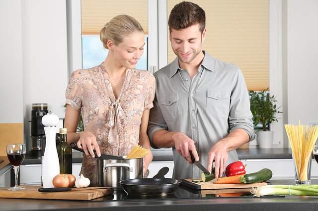 Machine à pain, cuiseur vapeur, yaourtière... Faut-il acheter tous ces appareils de cuisine