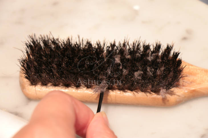 Nettoyer une brosse à cheveux