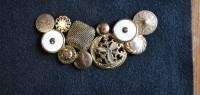 Collier avec des boutons vintage