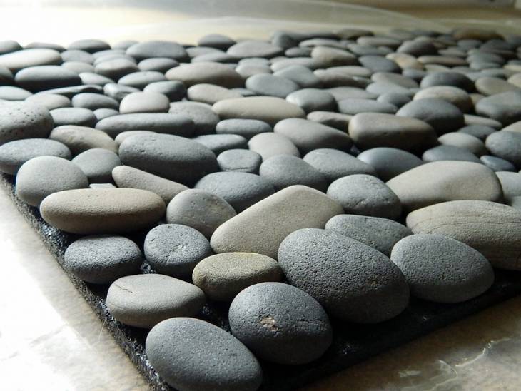 Tapis de bain en galets
