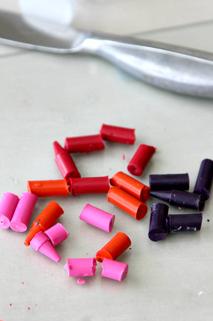 Brillant à lèvres avec des crayons de cire