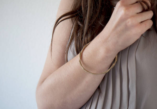 Bracelet avec un lacet de chaussure