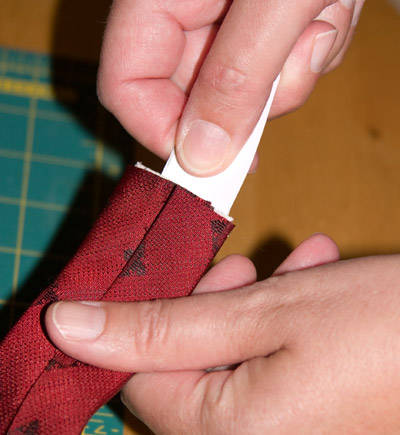 Bracelet avec une cravate