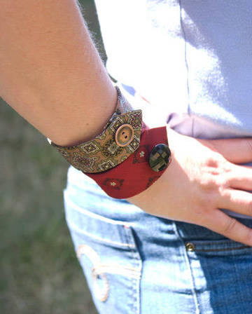 Comment faire un bracelet de perles multicolores