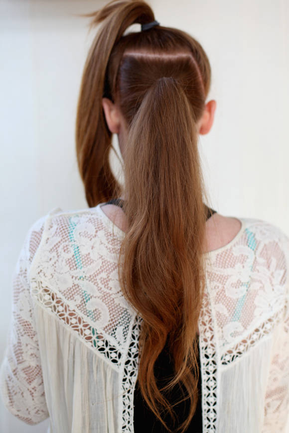 Illusion de cheveux très longs sans extension