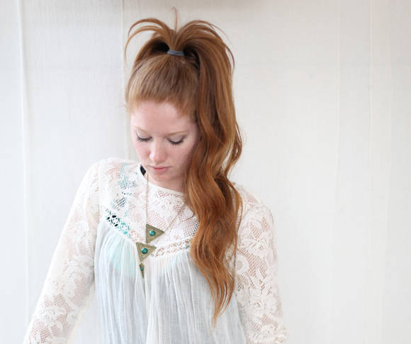 Illusion de cheveux très longs sans extension