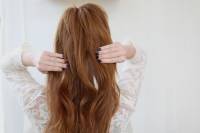 Illusion de cheveux très longs sans extension