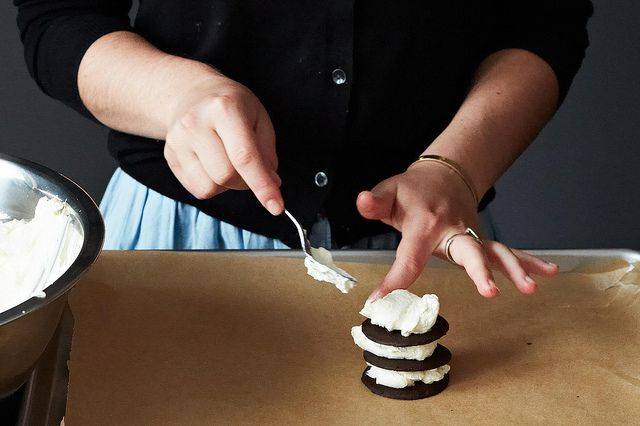 Gâteau sans cuisson avec seulement trois ingrédients