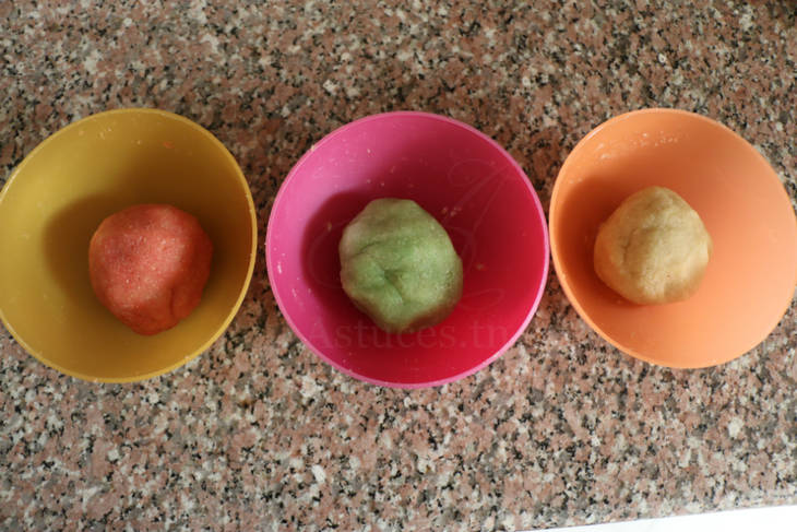 Boulettes d'amandes aux trois couleurs - Kaaber Louz
