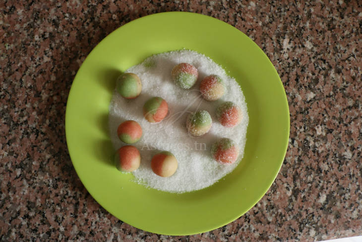 Boulettes d'amandes aux trois couleurs - Kaaber Louz