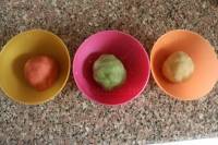 Boulettes d'amandes aux trois couleurs - Kaaber Louz