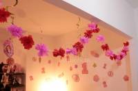 Guirlande de pompons en papier crépon