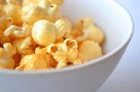 Pop-corn sucrés colorés