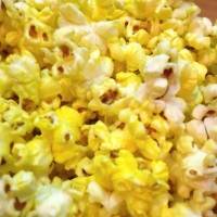 Pop-corn sucrés colorés