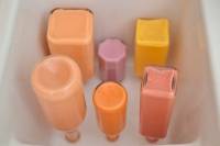 Transformer des bouteilles de verre en vases décoratifs