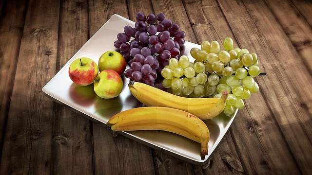 assiette de bananes et fruits conservation des bananes