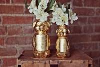 Vases avec des pots en forme d'ours