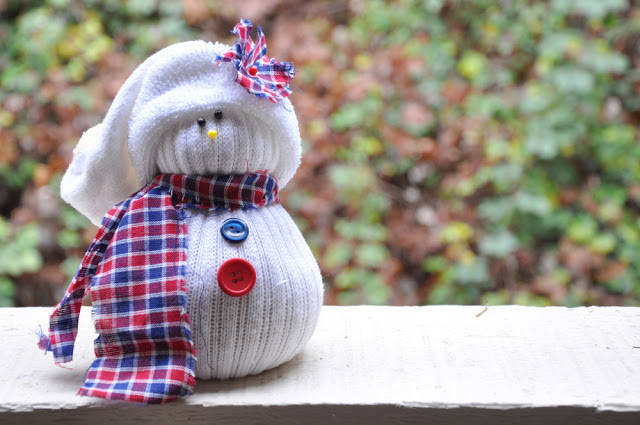Bonhommes de neige avec des chaussettes